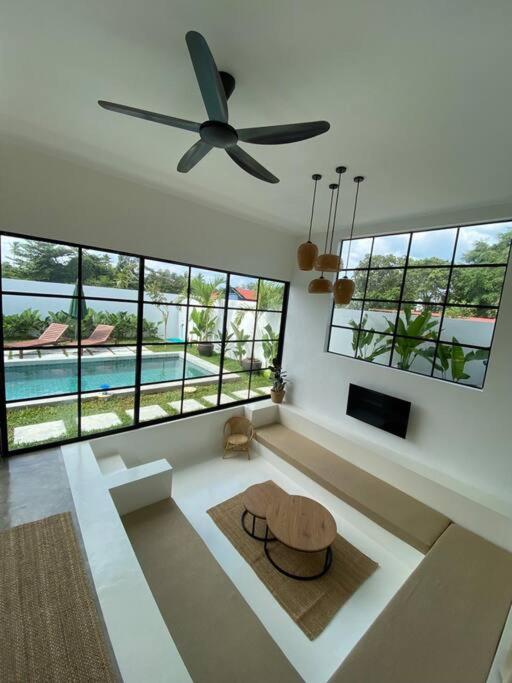 Allure Villa Cempaka Private Pool Kuantan Kültér fotó